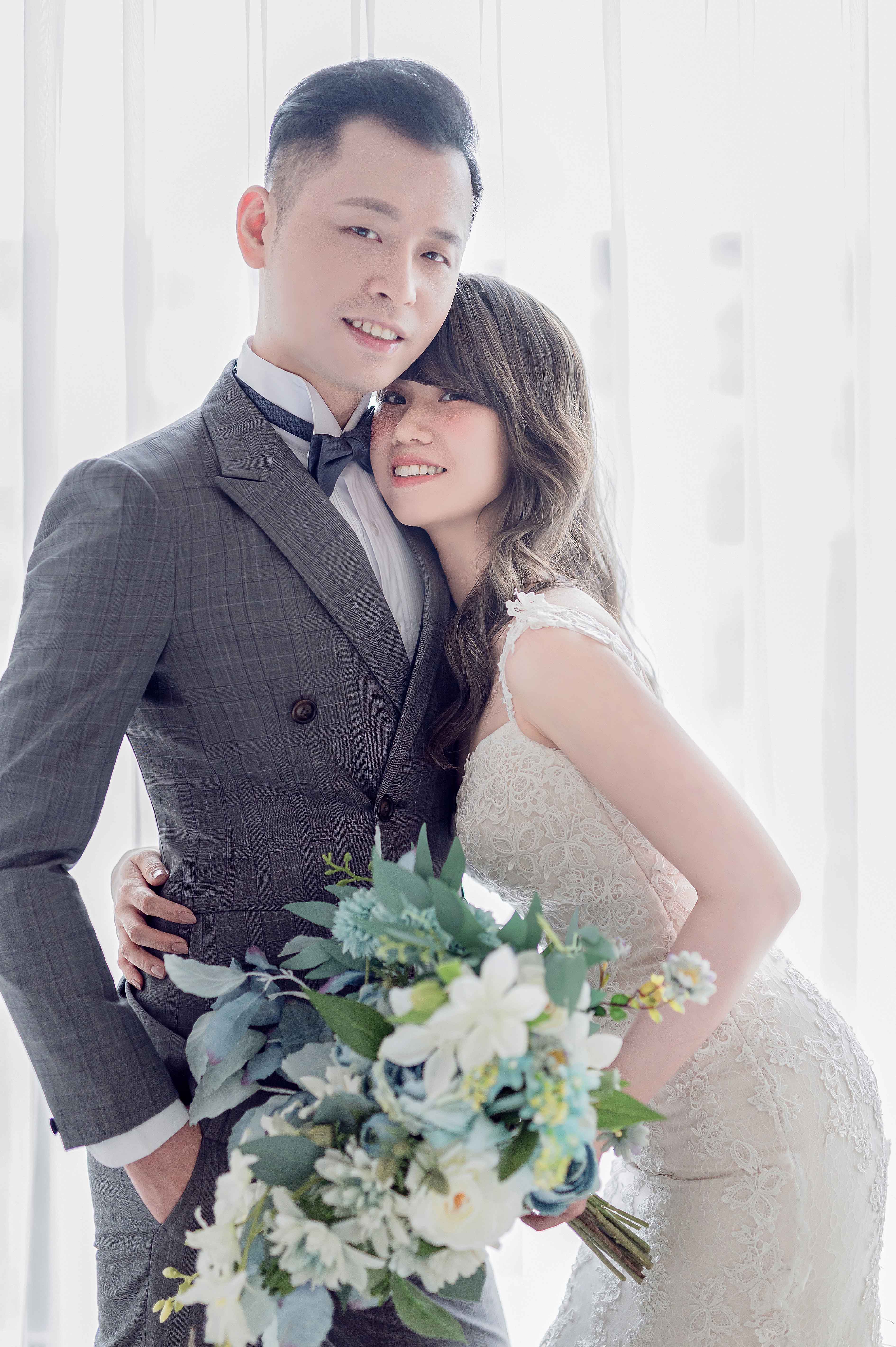 婚紗推薦 首選唯你 婚紗攝影，台北婚紗 中最推薦的高質感 婚紗照，拍婚紗 優惠實在，給新人最幸福的 婚紗攝影 體驗，客製化 婚紗照 包套，網路評價一致好評 婚紗價格 最透明的 婚紗攝影 團隊，實現您夢幻婚禮就在唯你 婚紗攝影。